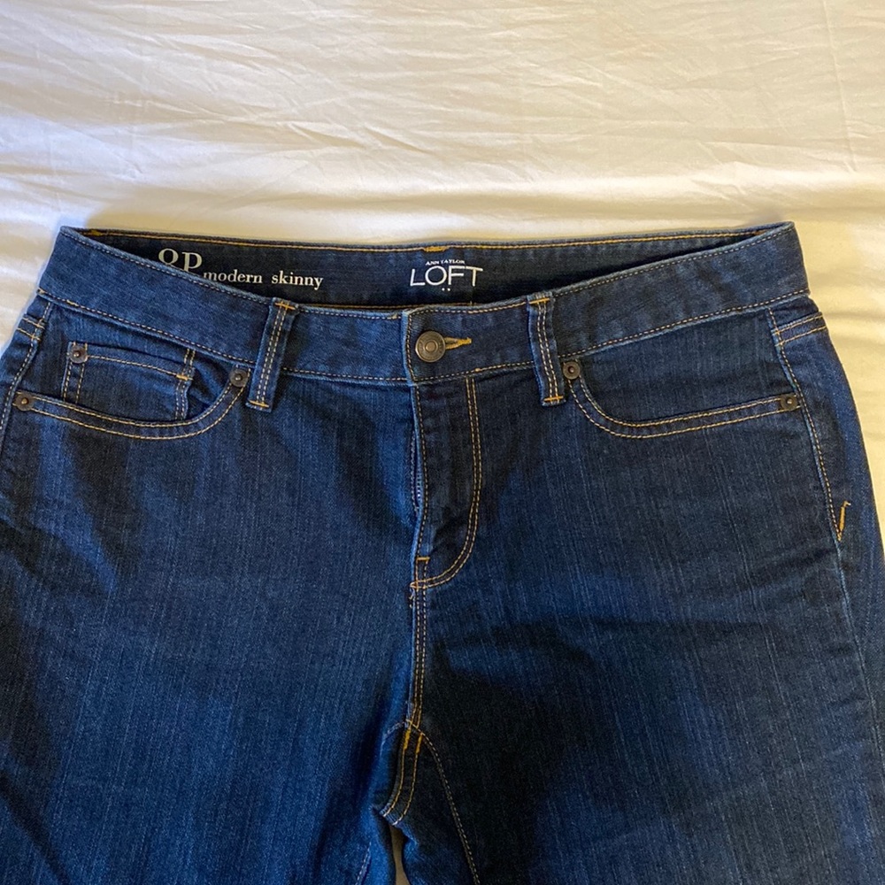 NWOT Loft Dark Rinse Modern Skinny Jeans- 8P / 29